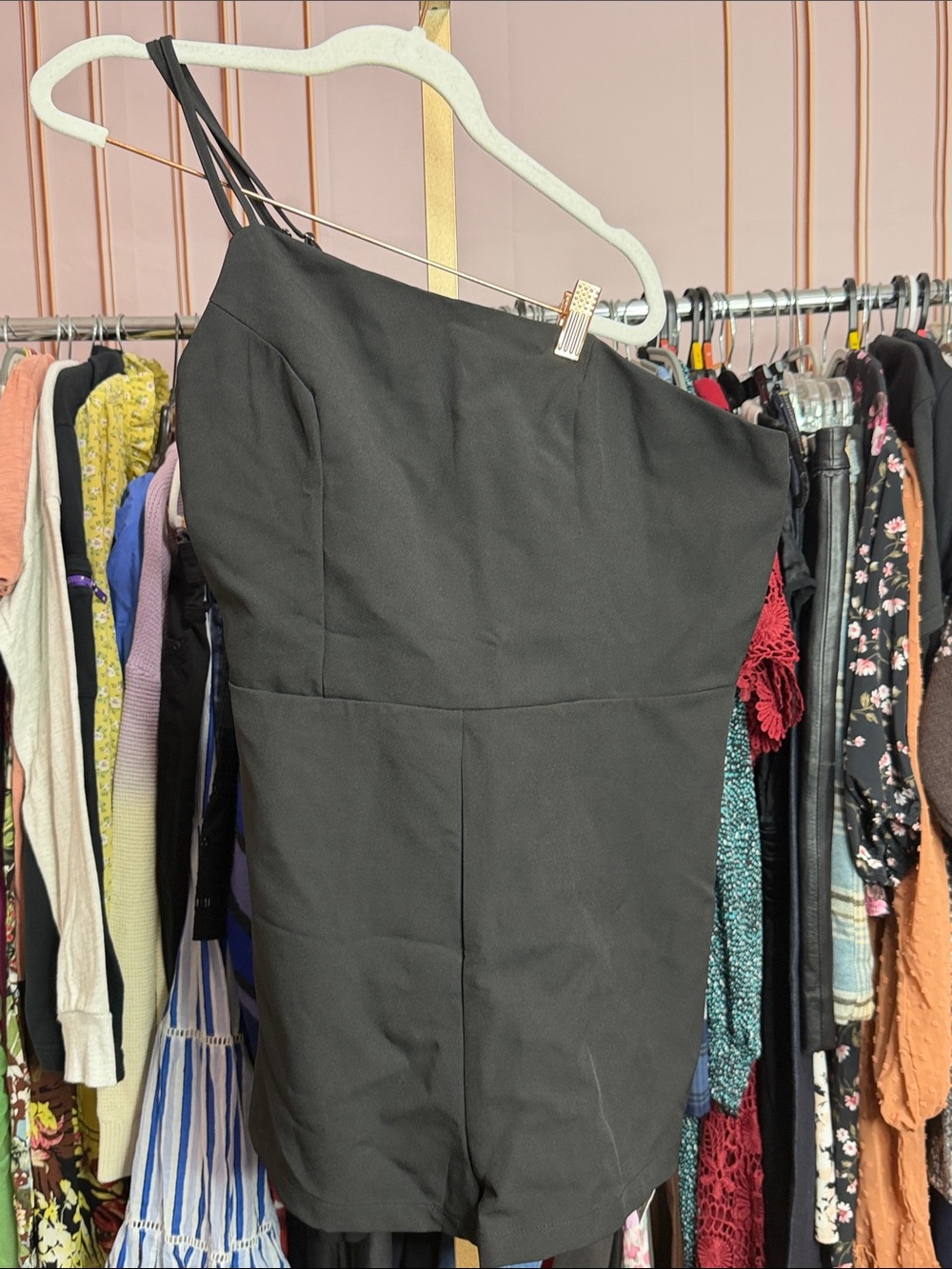 CIDER Black One Shoulder Strappy Romper Asymmetrical Tailored Shorts. Size L - Picture 2 of 6